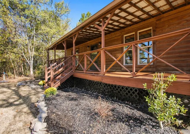 Photo 3 of Single family home for sale at 3561 Tobe Robertson Rd, Columbia, TN 38401 | MLS# 3598913 | Listing updated on 2026-09-30