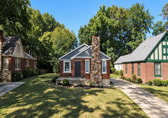 Photo 1 of Single family home for sale at 975 Stonewall St, Memphis, TN 38107 | MLS# 3598135 | Listing updated on 2026-09-29