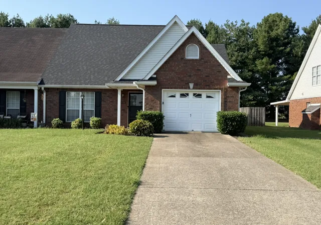 Photo 1 of Townhouse for sale at 1732 Keeneland Ct, Murfreesboro, TN 37127 | MLS# 3619909 | Listing updated on 2026-10-16