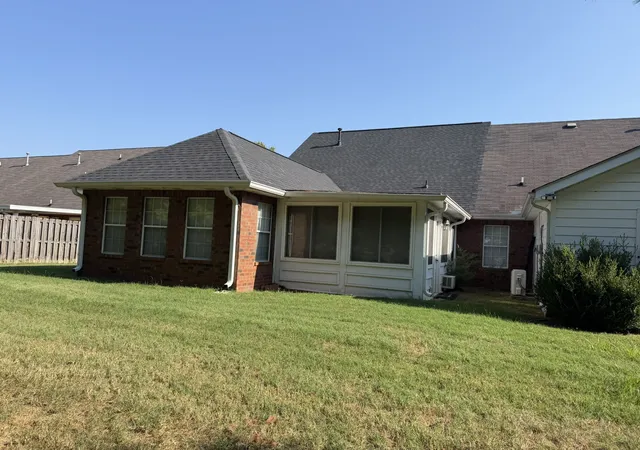 Photo 2 of Townhouse for sale at 1732 Keeneland Ct, Murfreesboro, TN 37127 | MLS# 3619909 | Listing updated on 2026-10-16