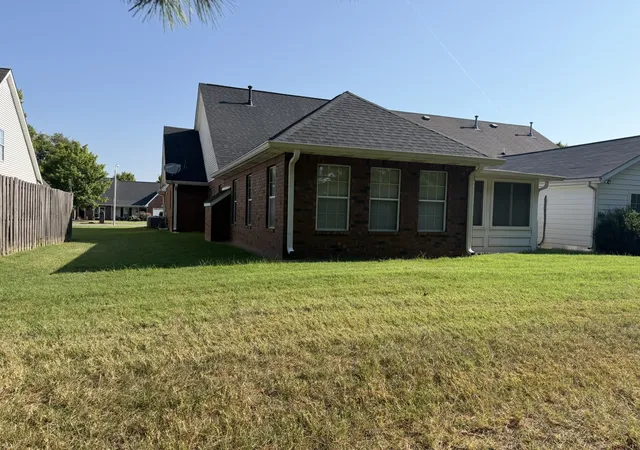 Photo 3 of Townhouse for sale at 1732 Keeneland Ct, Murfreesboro, TN 37127 | MLS# 3619909 | Listing updated on 2026-10-16