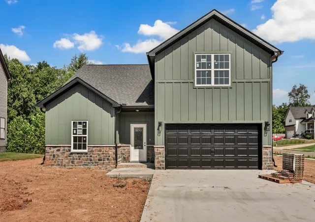 Single family home for sale at 3016 Timberdale Dr, Clarksville, TN 37042 | MLS# 3598434
