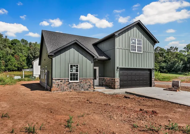 Photo 4 of Single family home for sale at 3016 Timberdale Dr, Clarksville, TN 37042 | MLS# 3598434 | Listing updated on 2026-09-24
