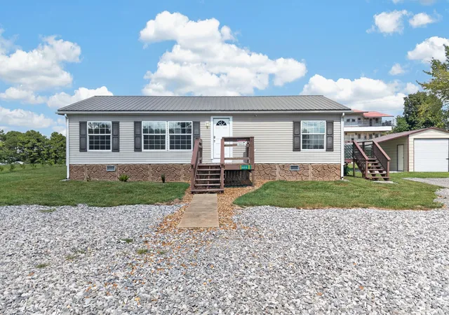 Photo 1 of Manufactured home for sale at 6998 Plateau Rd, Crossville, TN 38571 | MLS# 3598150 | Listing updated on 2026-09-24