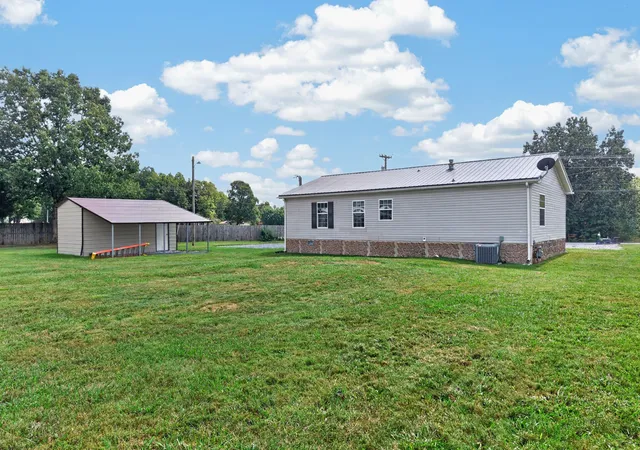 Photo 3 of Manufactured home for sale at 6998 Plateau Rd, Crossville, TN 38571 | MLS# 3598150 | Listing updated on 2026-09-24