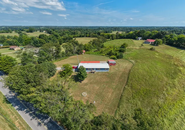 Photo 3 of Sale Pending at 1540 Ridge Cir, Joelton, TN 37080 | MLS# 3598256 | Listing updated on 2026-10-06