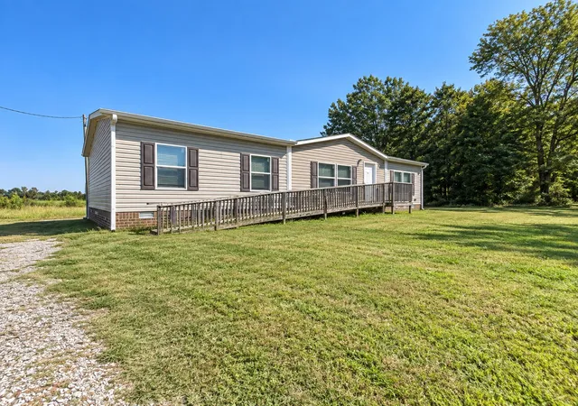 Photo 1 of Single family home for sale at 135 Charlie Lewis Rd, Trenton, TN 38382 | MLS# 3598239 | Listing updated on 2026-09-23