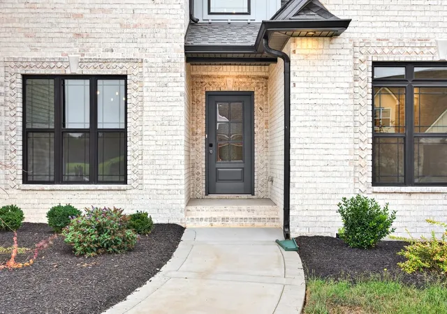 Photo 3 of Single family home for sale at 1717 Oliver Park Blvd, Clarksville, TN 37043 | MLS# 3598200 | Listing updated on 2026-09-24