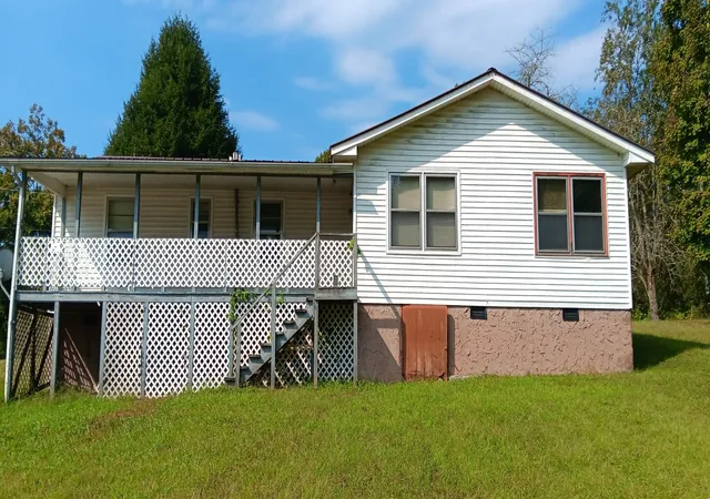 Photo 3 of Single family home for sale at 2192 Flt Branch Rd, Tracy City, TN 37387 | MLS# 3602731 | Listing updated on 2026-09-30