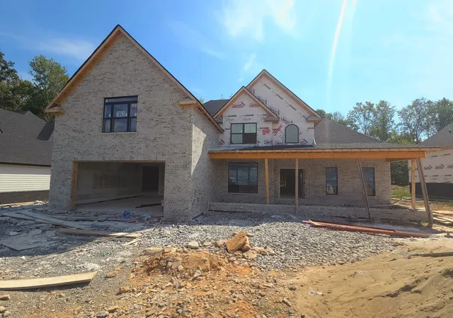 Photo 1 of Single family home for sale at 163 Young Ln, Pleasant View, TN 37146 | MLS# 3598432 | Listing updated on 2026-09-23