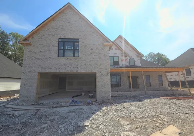 Photo 2 of Single family home for sale at 163 Young Ln, Pleasant View, TN 37146 | MLS# 3598432 | Listing updated on 2026-09-23
