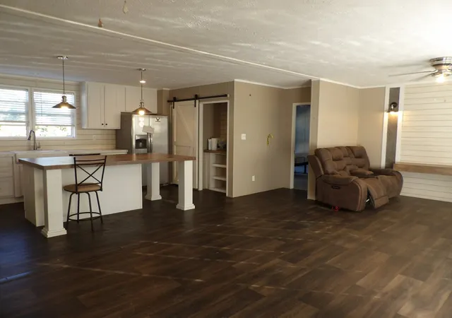 Photo 4 of Manufactured home for sale at 1071 Katherine St, Gallatin, TN 37066 | MLS# 3598917 | Listing updated on 2026-10-08