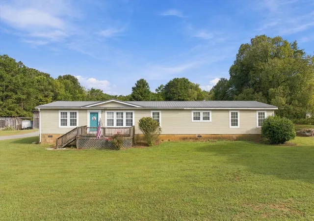 Photo 1 of Manufactured home for sale at 299 Shiloh Rd, Decatur, TN 37322 | MLS# 3598197 | Listing updated on 2026-10-19