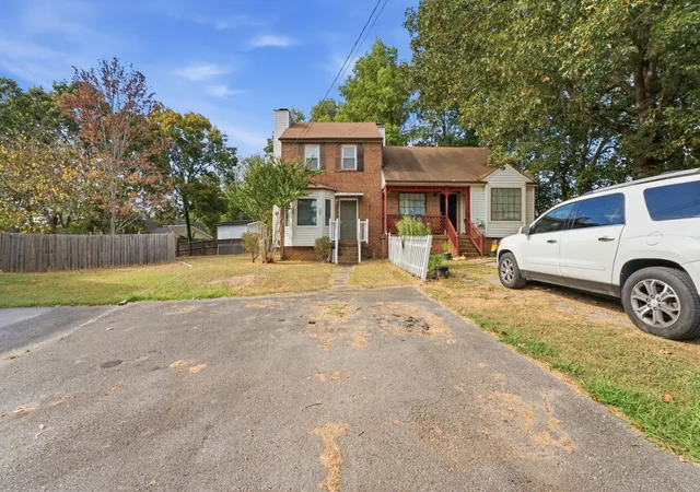 Photo 2 of Townhouse for sale at 3379 Oak Trees Ct, Antioch, TN 37013 | MLS# 3598312 | Listing updated on 2026-10-08