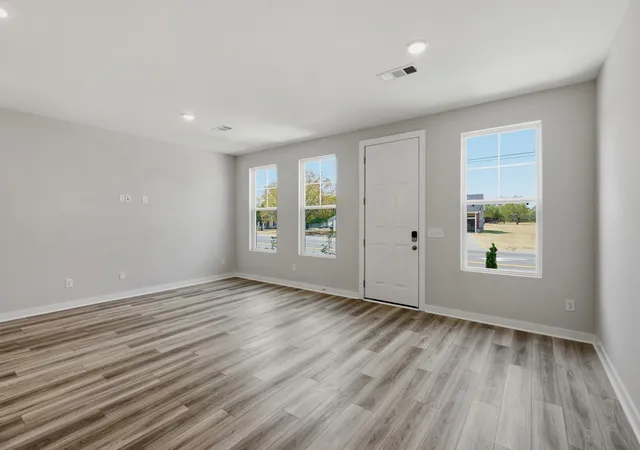 Photo 4 of Townhouse for sale at 509 Hartmann Landing Way, Lebanon, TN 37090 | MLS# 3603576 | Listing updated on 2026-10-07