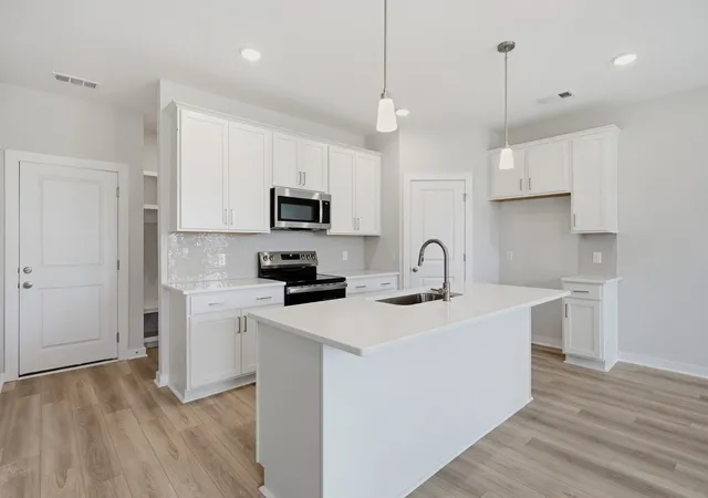 Photo 3 of Townhouse for sale at 513 Hartmann Landing Way, Lebanon, TN 37090 | MLS# 3603574 | Listing updated on 2026-10-07