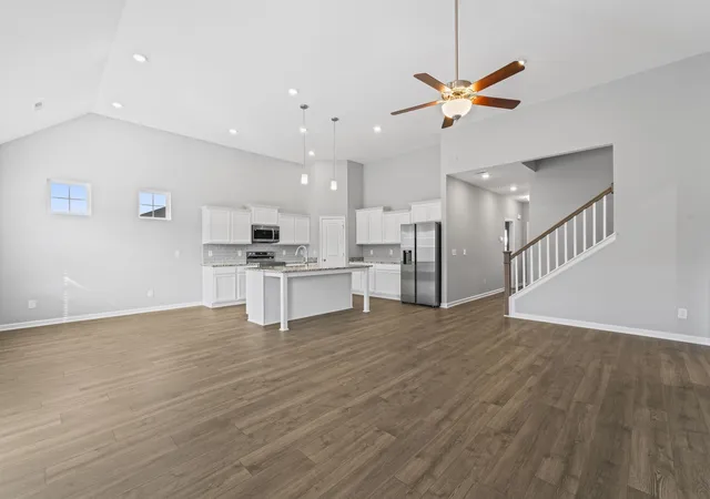 Photo 3 of Single family home for sale at 718 Creekbend Ln, Murfreesboro, TN 37129 | MLS# 3598235 | Listing updated on 2026-09-23