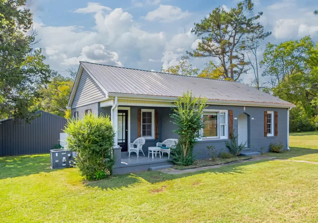Photo 3 of Single family home for sale at 3287 Highway 48 N, Nunnelly, TN 37137 | MLS# 3599129 | Listing updated on 2026-09-25