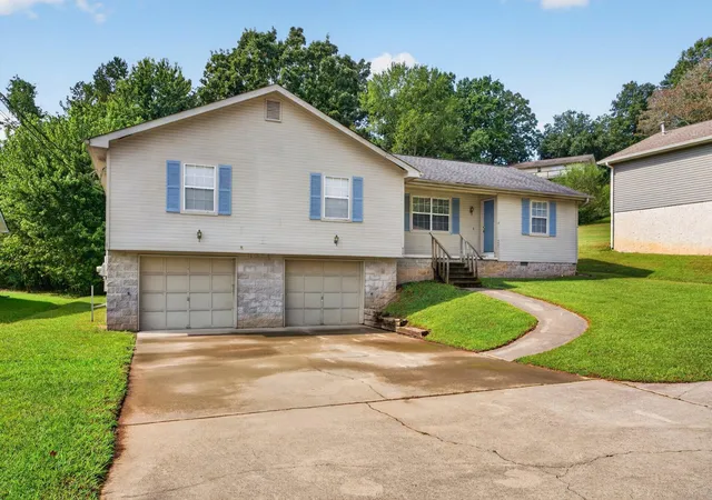 Photo 2 of Multi family home for sale at 8683 Daisy Dallas Rd, Hixson, TN 37343 | MLS# 3598248 | Listing updated on 2026-10-05