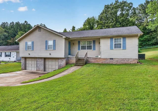 Photo 3 of Multi family home for sale at 8683 Daisy Dallas Rd, Hixson, TN 37343 | MLS# 3598248 | Listing updated on 2026-10-05
