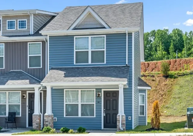 Photo 1 of Townhouse for sale at 206 Woodland Valley Ln, Clarksville, TN 37040 | MLS# 3598305 | Listing updated on 2026-09-24