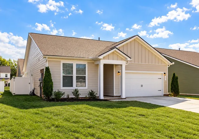 Photo 2 of Single family home for sale at 7227 Sutton Dr, White House, TN 37188 | MLS# 3599076 | Listing updated on 2026-09-25