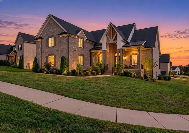 Photo 1 of Single family home for sale at 1011 Keeneland Dr, Gallatin, TN 37066 | MLS# 3613196 | Listing updated on 2026-10-07