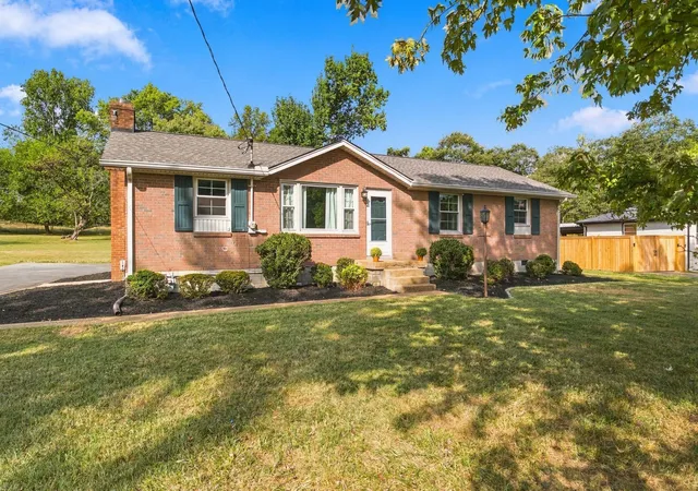 Photo 3 of Single family home for sale at 2602 Colbert Dr, Nashville, TN 37206 | MLS# 3598976 | Listing updated on 2026-09-24