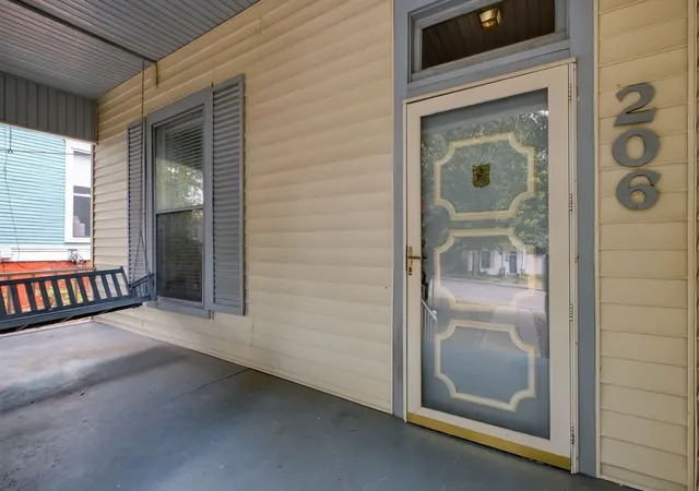 Photo 4 of Single family home for sale at 206 Manchester Ave, Nashville, TN 37206 | MLS# 3598998 | Listing updated on 2026-09-28