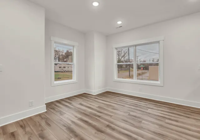 Photo 3 of Townhouse for sale at 180 Clay Ridge Dr #B1, Clarksville, TN 37040 | MLS# 3598327 | Listing updated on 2026-09-23