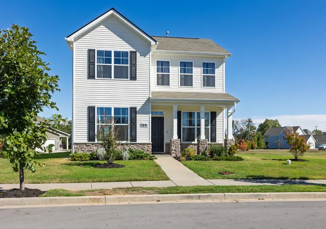 Photo 3 of Single family home for sale at 7691 Gunners Landing Dr, Antioch, TN 37013 | MLS# 3626522 | Listing updated on 2026-10-30