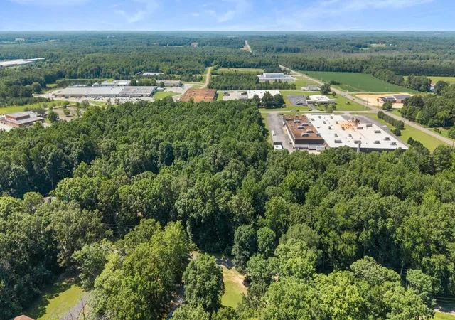 Photo 2 of Land for sale at 0 Green Hills Ests Rd, Paris, TN 38242 | MLS# 3598813 | Listing updated on 2026-09-24