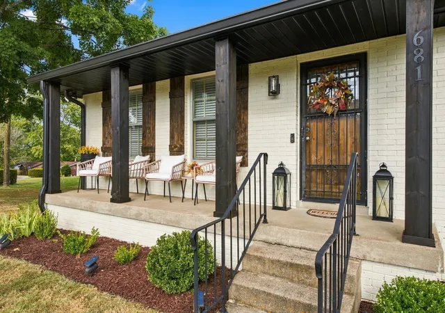 Photo 3 of Single family home for sale at 681 Atlanta Dr, Hermitage, TN 37076 | MLS# 3598590 | Listing updated on 2026-09-30