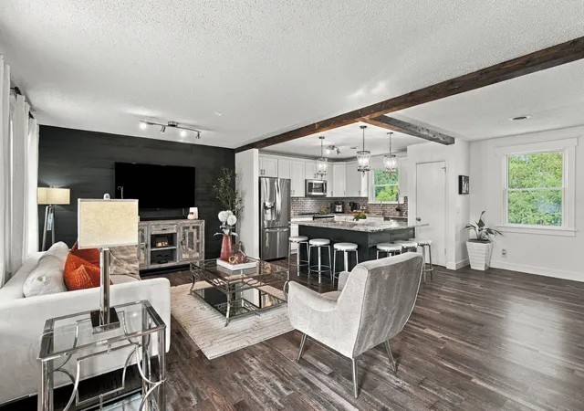 Photo 3 of Single family home for sale at 681 Atlanta Dr, Hermitage, TN 37076 | MLS# 3598590 | Listing updated on 2026-09-30