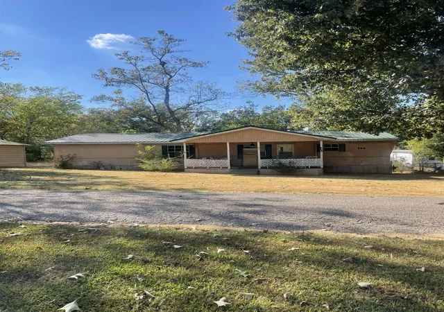 Photo 1 of Manufactured home for sale at 55 Stafford Ln, Saltillo, TN 38370 | MLS# 3598397 | Listing updated on 2026-10-09