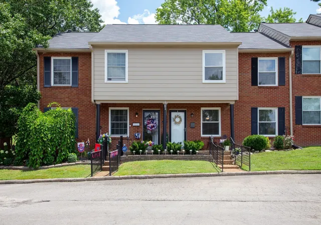 Photo 3 of Townhouse for sale at 5510 Country Dr #84, Nashville, TN 37211 | MLS# 3598531 | Listing updated on 2026-10-06