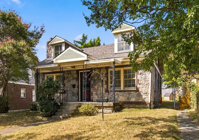 Photo 2 of Single family home for sale at 711 Shelby Ave, Nashville, TN 37206 | MLS# 3602494 | Listing updated on 2026-10-03