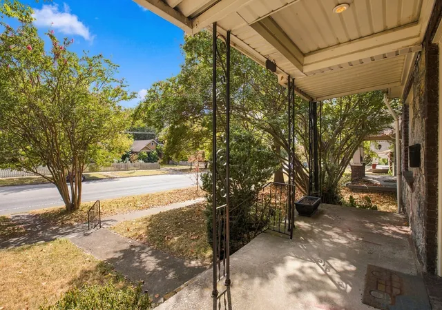 Photo 3 of Single family home for sale at 711 Shelby Ave, Nashville, TN 37206 | MLS# 3602494 | Listing updated on 2026-10-03