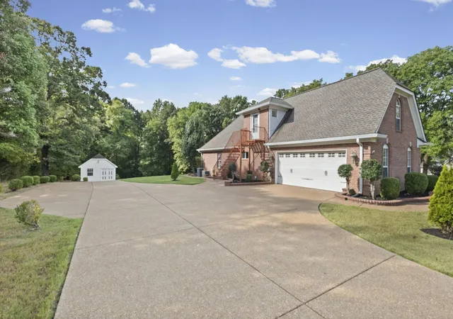 Photo 3 of Sale Pending at 160 Brockford Dr, Eads, TN 38028 | MLS# 3598422 | Listing updated on 2026-09-25