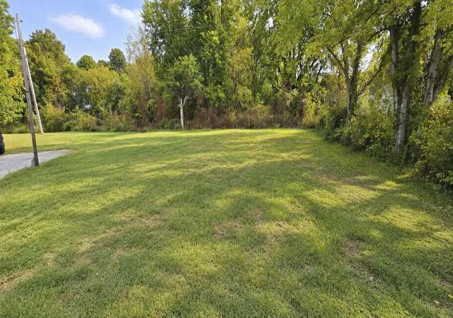 Photo 3 of Single family home for sale at 104 May St, Mc Ewen, TN 37101 | MLS# 3598444 | Listing updated on 2026-10-15