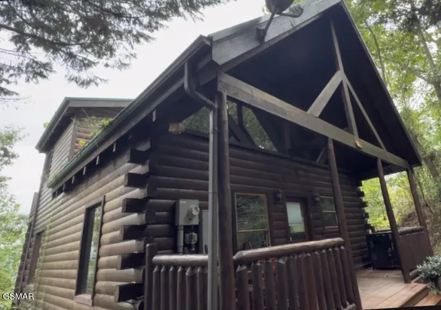 Photo 1 of Single family home for sale at 2251 Upper Middle Crk #L12, Sevierville, TN 37876 | MLS# 3598427 | Listing updated on 2026-09-24