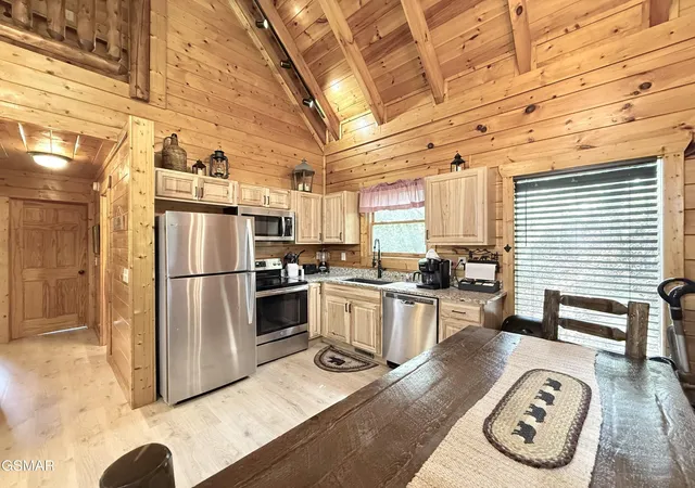 Photo 4 of Single family home for sale at 2251 Upper Middle Crk #L12, Sevierville, TN 37876 | MLS# 3598427 | Listing updated on 2026-09-24