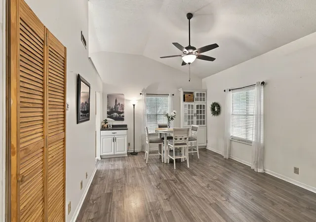 Photo 4 of Single family home for sale at 1016 Looby Cir, Nashville, TN 37208 | MLS# 3598527 | Listing updated on 2026-09-24