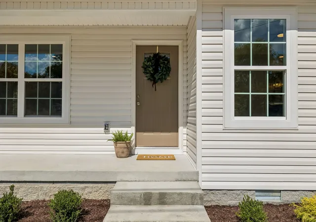 Photo 4 of Single family home for sale at 165 Main St E, Gordonsville, TN 38563 | MLS# 3610718 | Listing updated on 2026-10-09