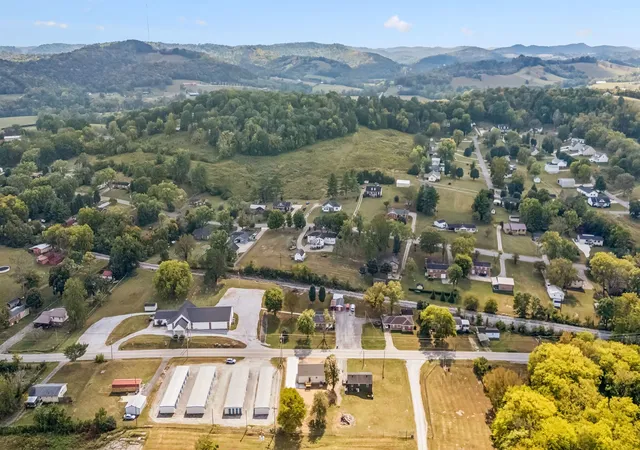 Photo 53 of Single family home for sale at 165 Main St E, Gordonsville, TN 38563 | MLS# 3610718 | Listing updated on 2026-10-09