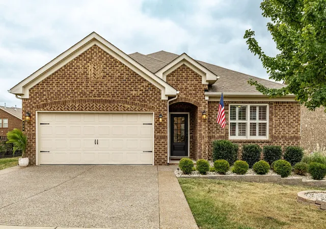 Photo 1 of Single family home for sale at 240 Preston Ln, Gallatin, TN 37066 | MLS# 3598858 | Listing updated on 2026-10-17