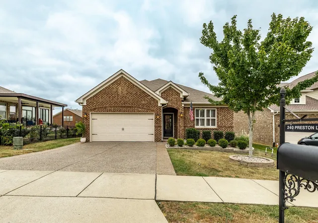 Photo 2 of Single family home for sale at 240 Preston Ln, Gallatin, TN 37066 | MLS# 3598858 | Listing updated on 2026-10-17