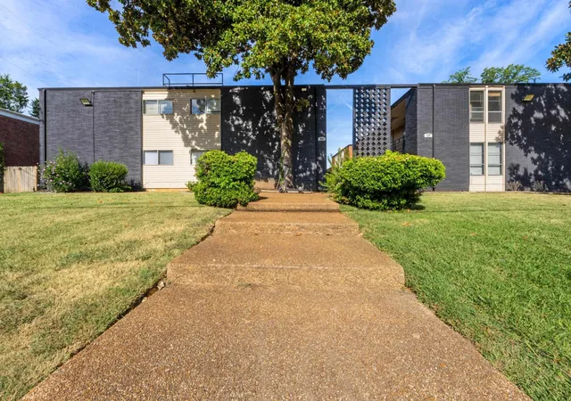 Photo 1 of Condo for sale at 105 N Belvedere Blvd #6, Memphis, TN 38104 | MLS# 3598473 | Listing updated on 2026-09-24