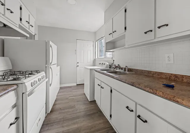 Photo 3 of Condo for sale at 105 N Belvedere Blvd #6, Memphis, TN 38104 | MLS# 3598473 | Listing updated on 2026-09-24