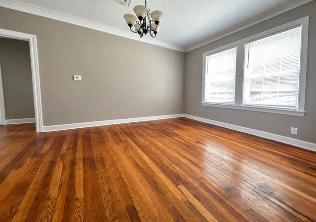 Photo 2 of Single family home for sale at 1019 University St, Memphis, TN 38107 | MLS# 3599313 | Listing updated on 2026-09-25
